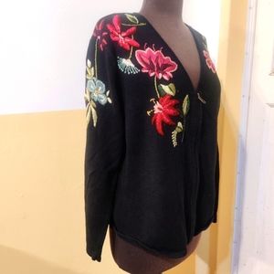 Heirloom Collectible Embroidery Black Sweater L